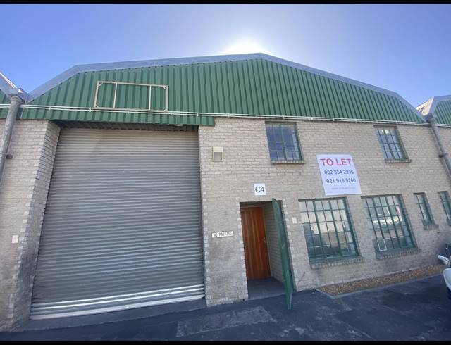 310M² WAREHOUSE TO LET IN BLACKHEATH INDUSTRIAL